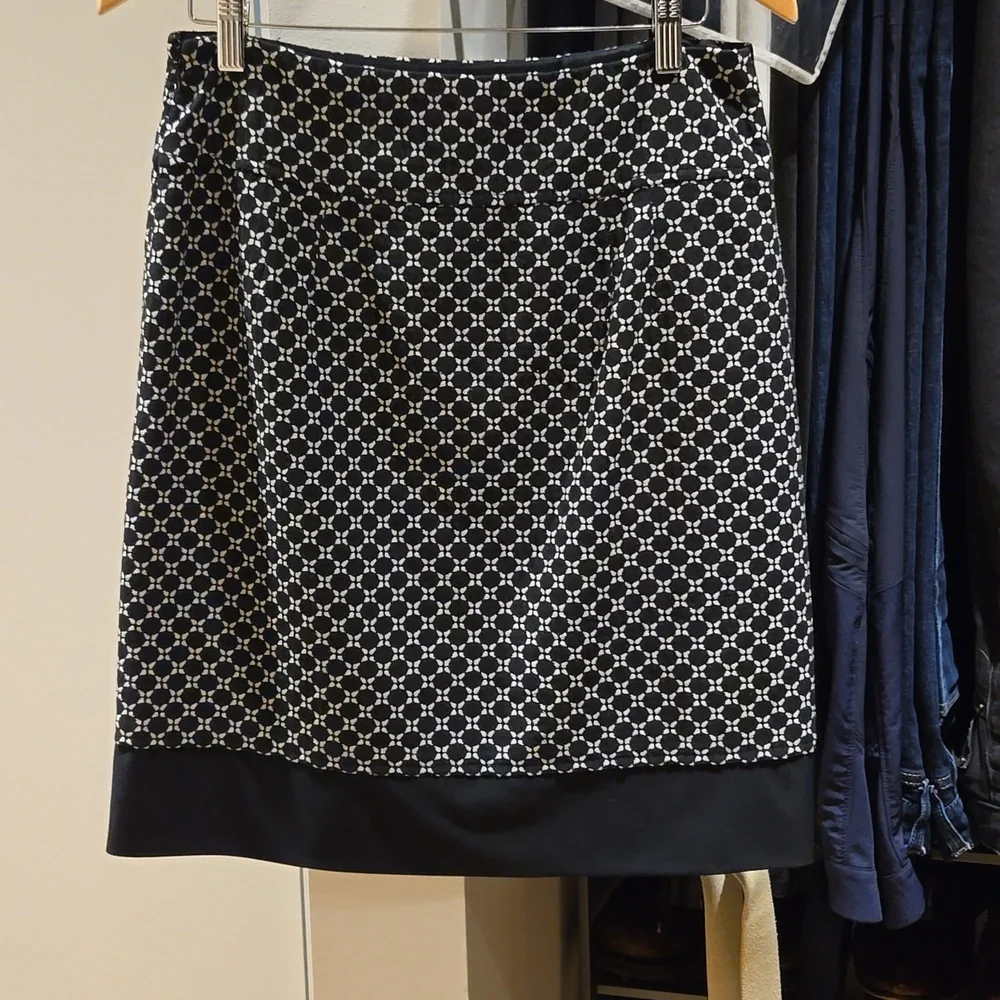 Ann Taylor Black Cropped Jacket and skirt - Picture 4 of 4